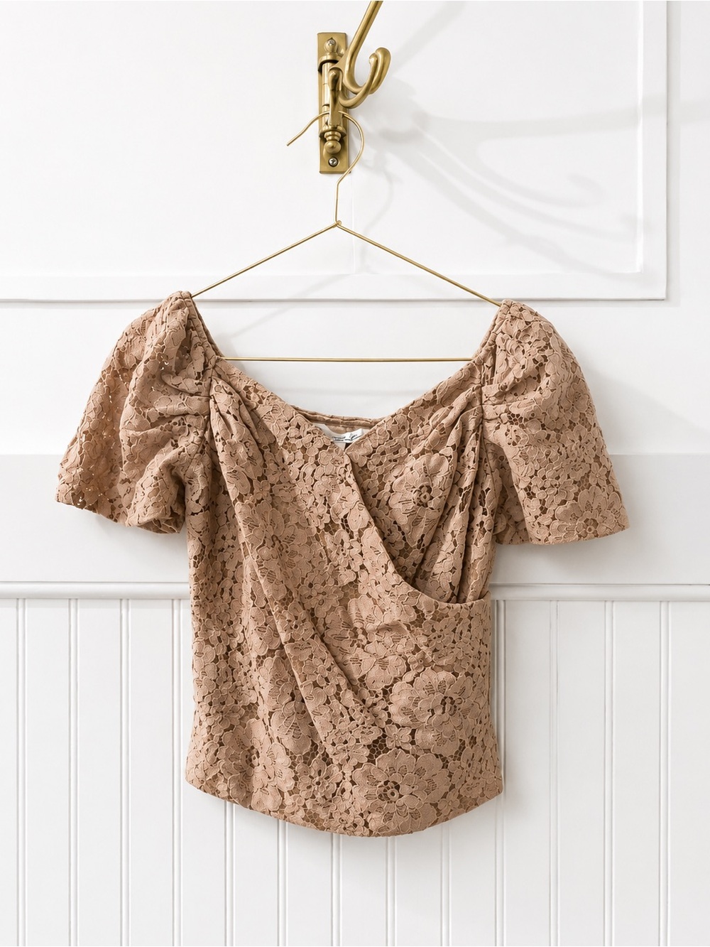 Express Lace Puff Sleeve Blouse in Mauve Taupe